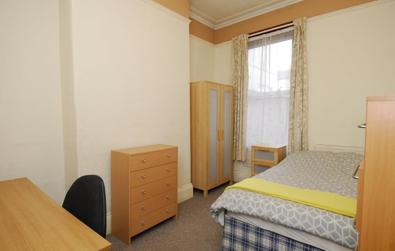 Eton Place, North Hill, Plymouth - Image 1